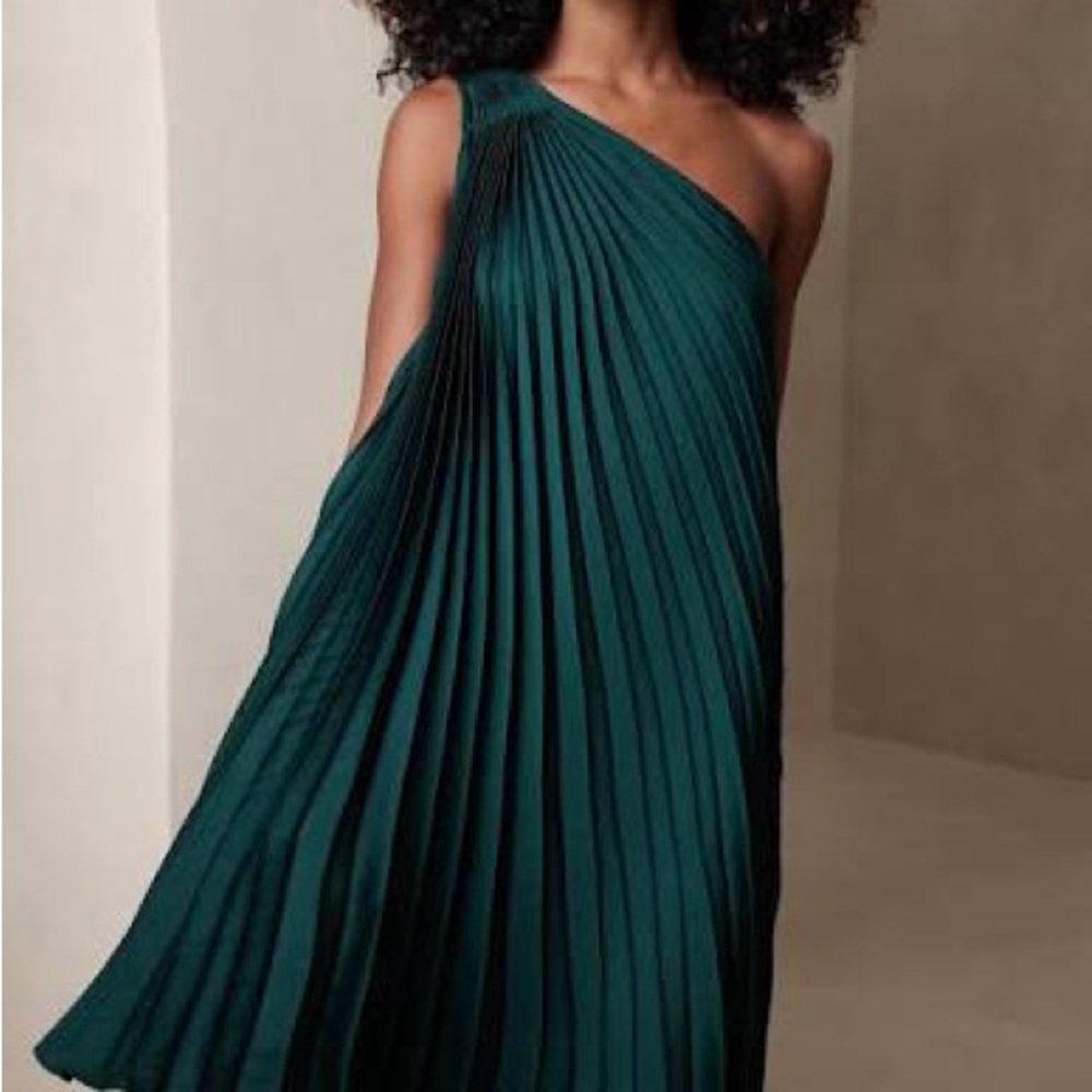 NWT Banana Republic Radiant One Shoulder Pleated Satin Mini Dress